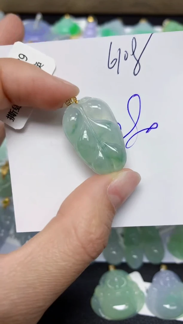 【闪购商品】翡翠颈饰18K金镶嵌天然翡翠A货