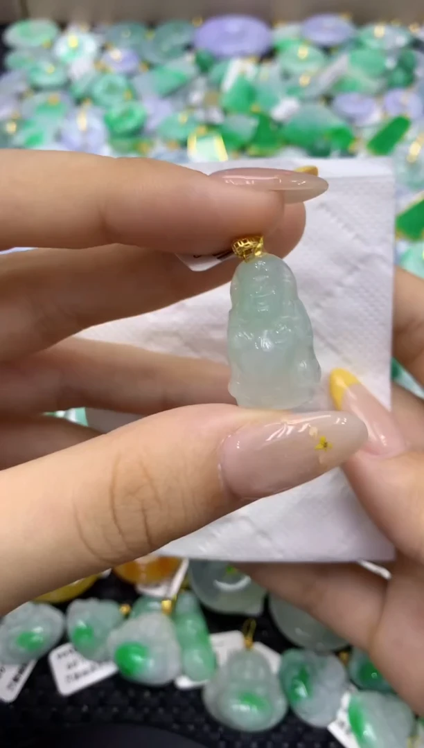 颈饰未镶嵌翡翠天然缅甸翡翠A货