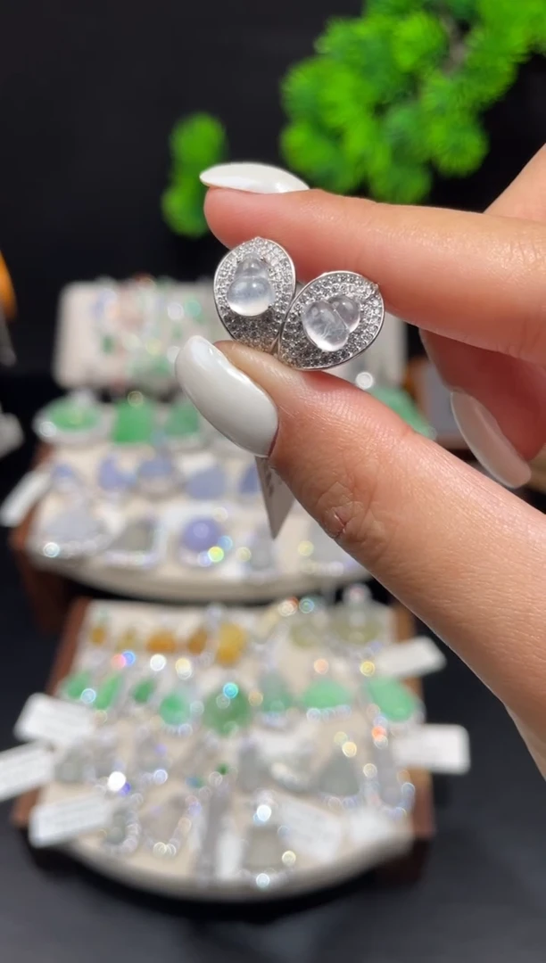 银S925镶嵌翡翠耳饰耳钉