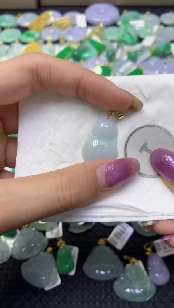 颈饰未镶嵌翡翠天然缅甸翡翠A货