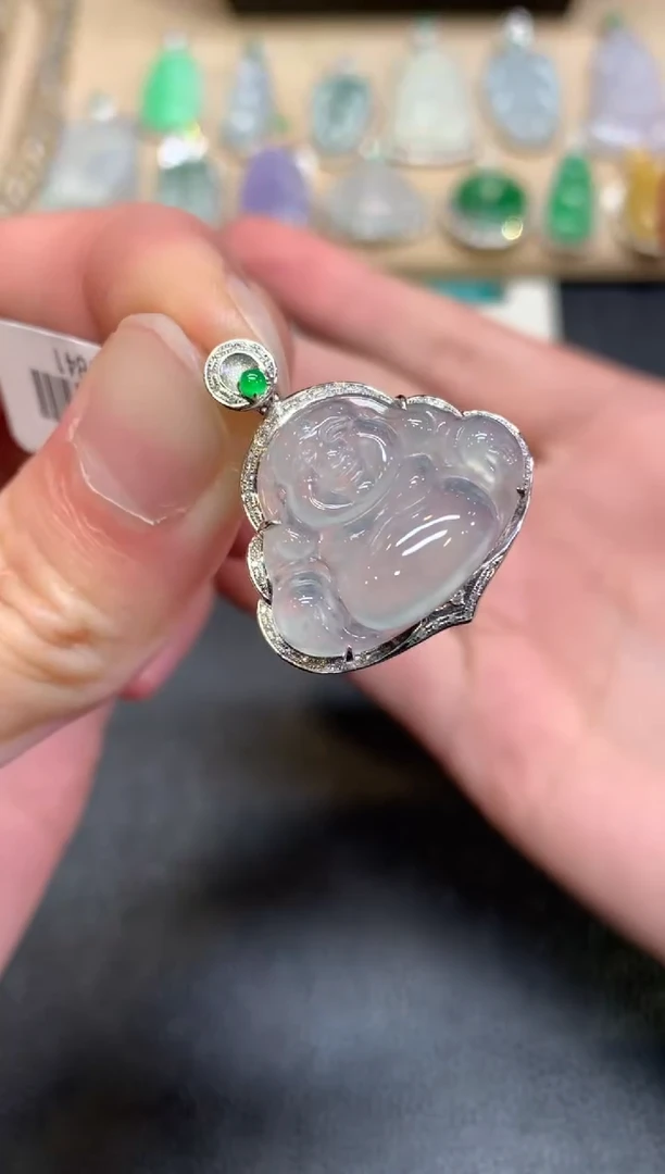 【闪购商品】翡翠颈饰18K金镶嵌佛公【无服务费】