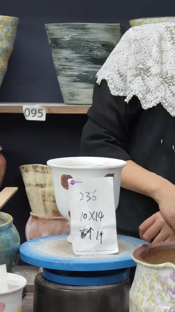 江西景德镇花盆微瑕236