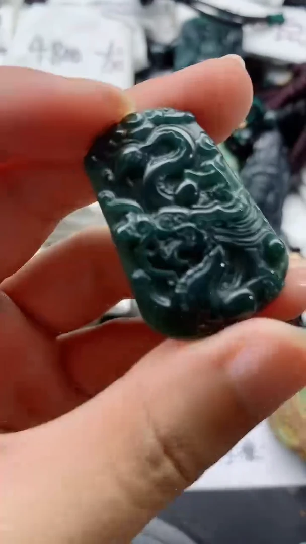翡翠未镶嵌颈饰888