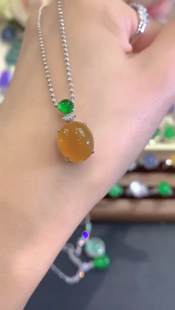 吊坠(不含链)18K金镶嵌翡翠w34