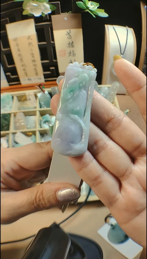 颈饰未镶嵌翡翠节节高