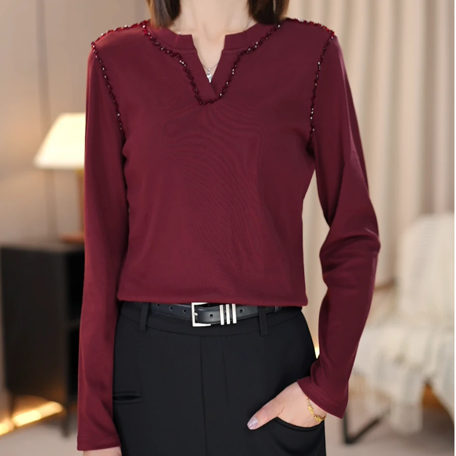 2025春季新款纯色V领T恤时尚减龄显瘦气质休闲简约通勤纯色上衣