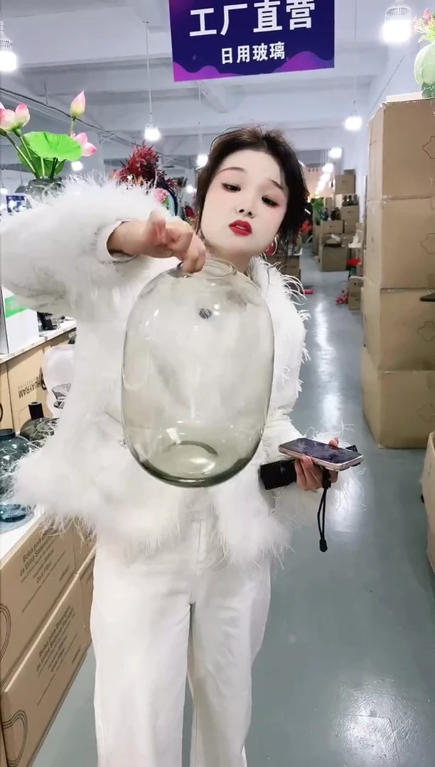 【闪购商品】无铅玻璃私花主义花瓶微瑕-CCZU