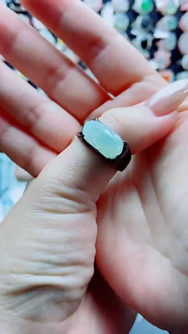 银S925镶嵌戒指翡翠春**地天然翡翠A货男戒