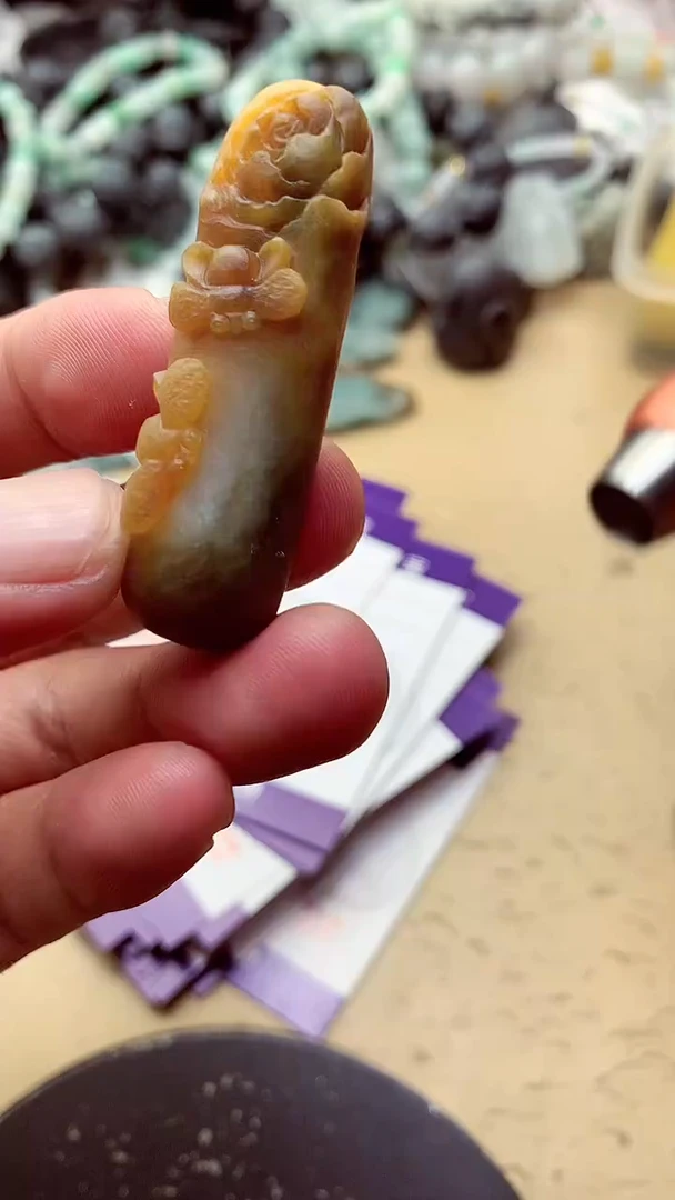 定制翡翠未镶嵌翡翠1