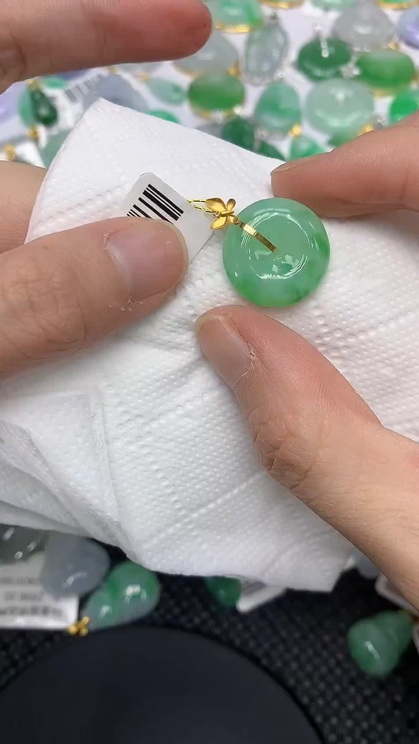 颈饰18K金镶嵌翡翠11111111