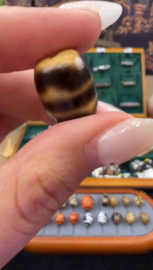 玛瑙/玉髓吊坠(不含链)未镶嵌17.(微瑕随机发货)