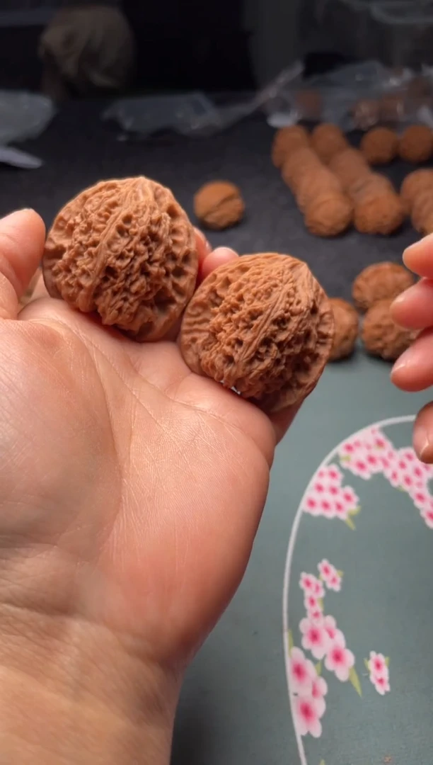 把件文玩核桃w70  南疆石42尺