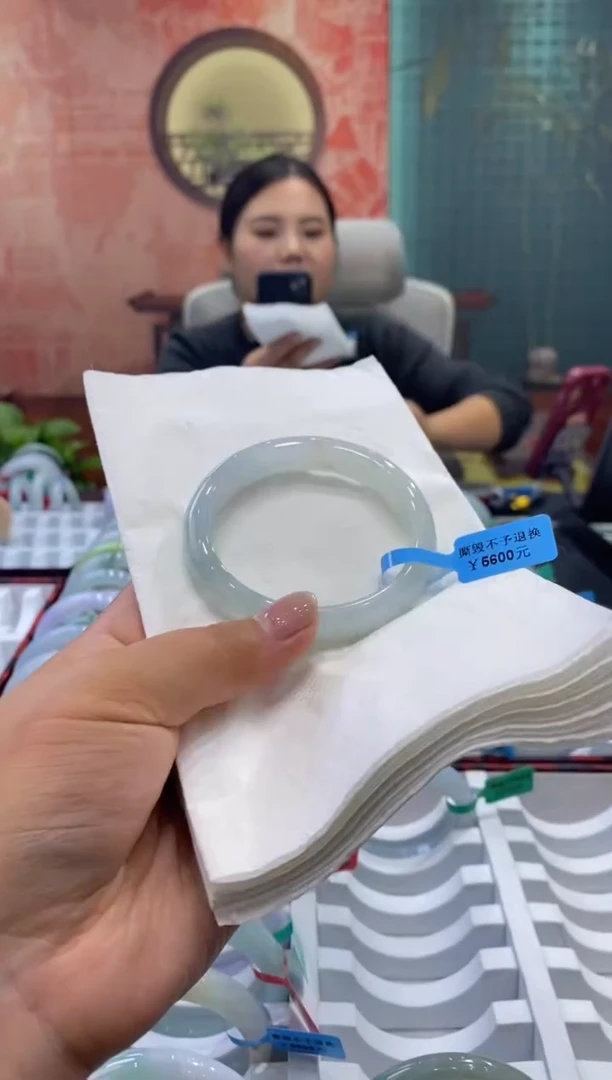 未镶嵌手镯翡翠多人00020320