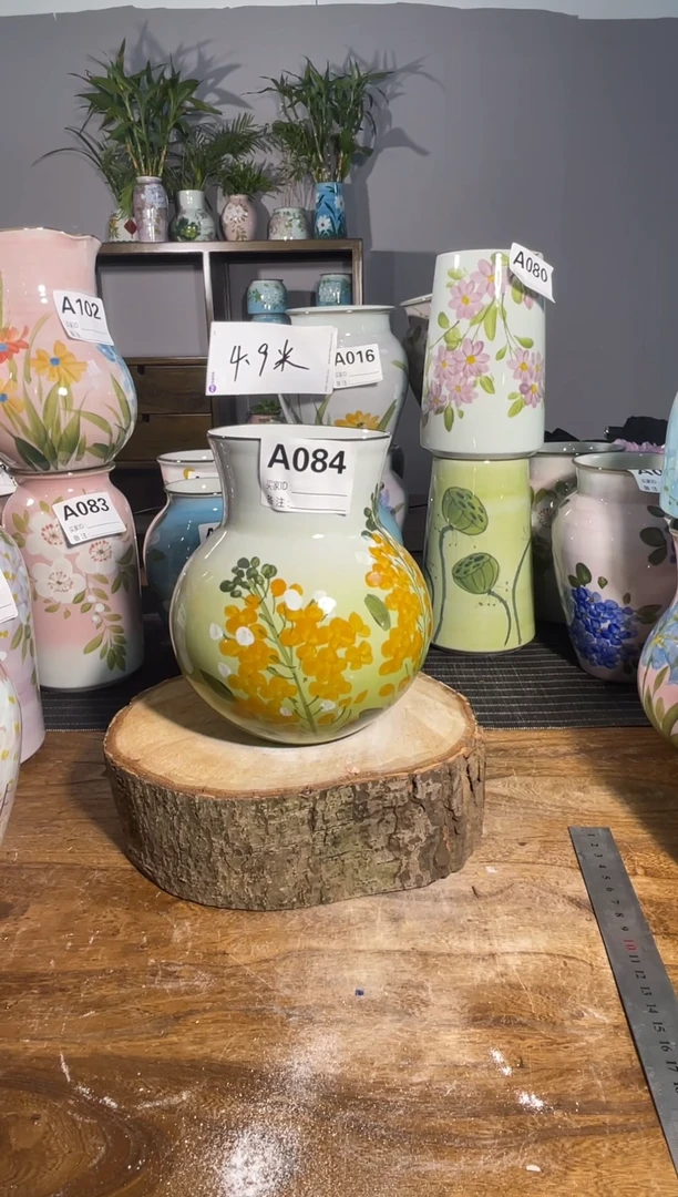 摆件景德镇手绘陶瓷花瓶