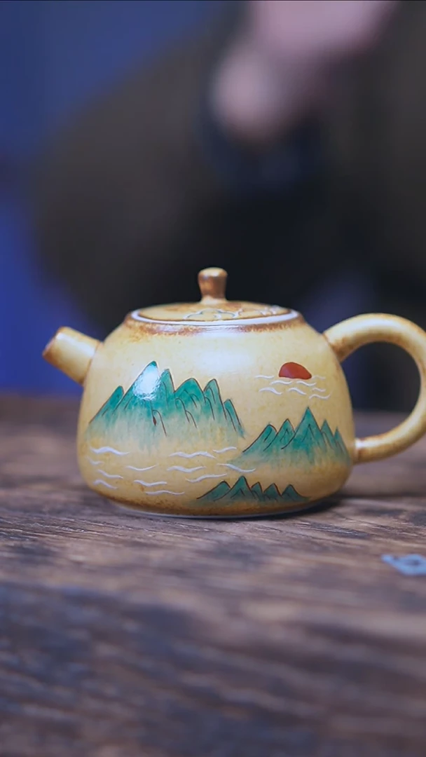 【闪购商品】景德镇手绘金山手把壶