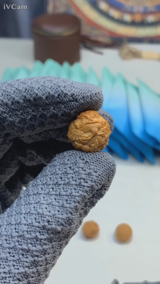 吊坠猴头核桃玩****潘文泰