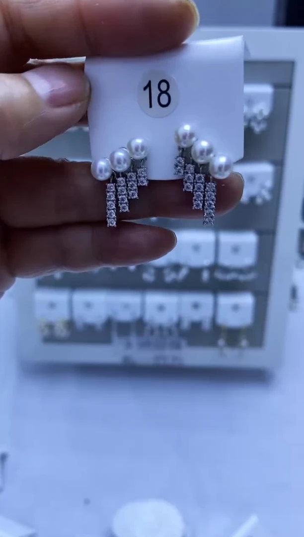 银S925镶嵌耳饰淡水珍珠18