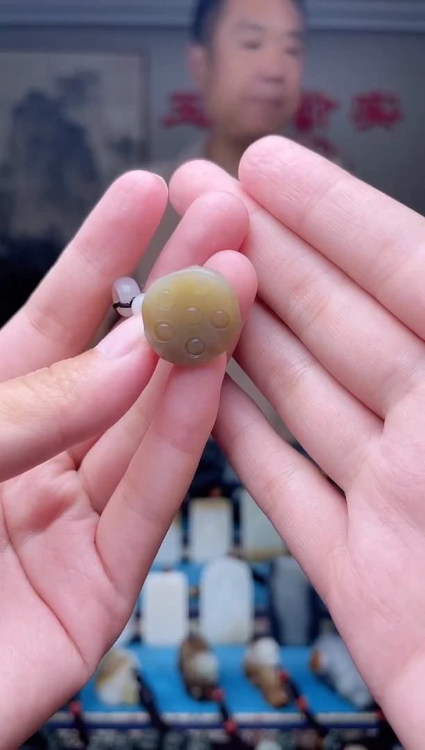 和田玉未镶嵌挂件1