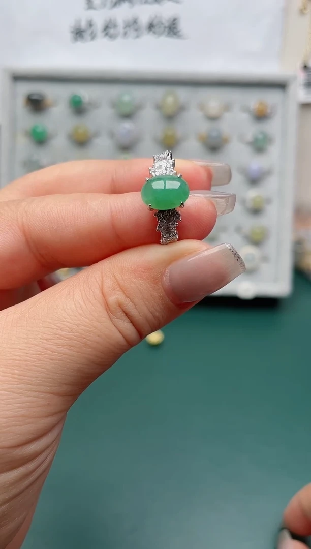 翡翠戒指银S925镶嵌.