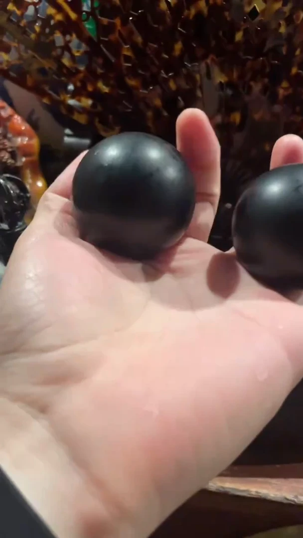 琥珀颈饰未镶嵌黑破球一对