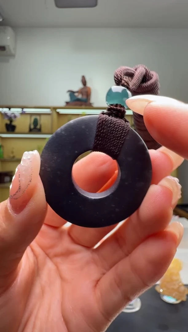 吊坠(不含链)未镶嵌翡翠平安扣