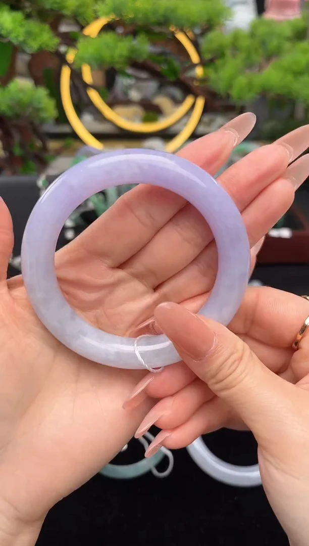 未镶嵌手镯翡翠手镯