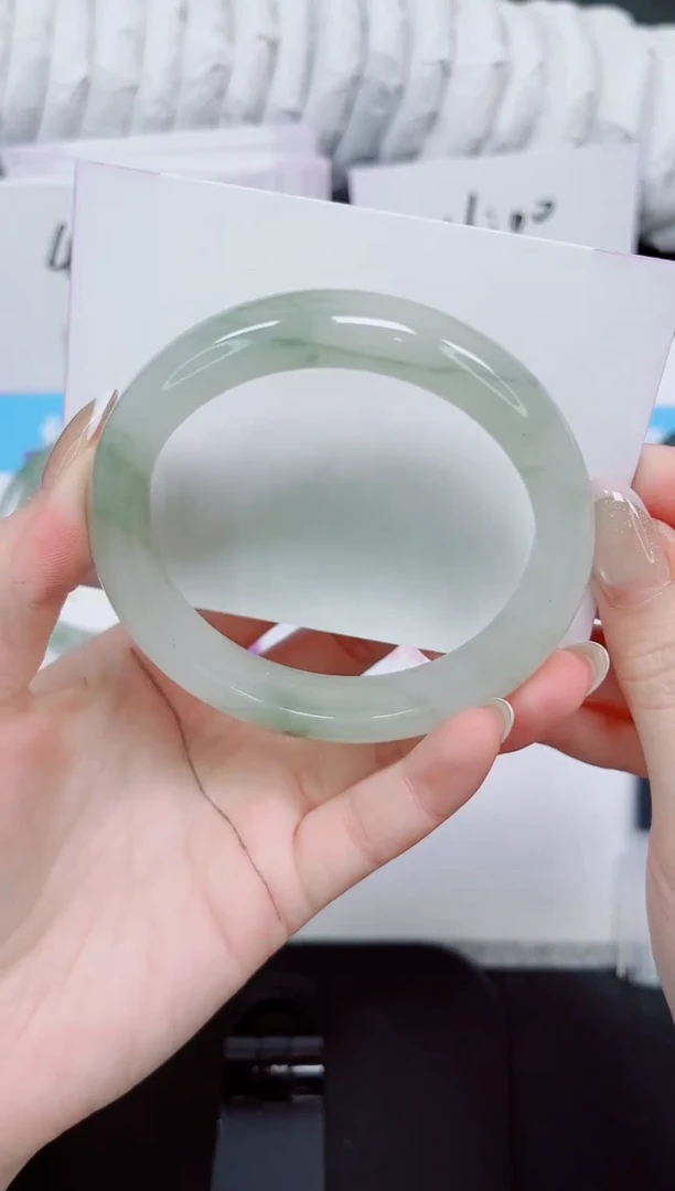 石英质玉手镯未镶嵌198