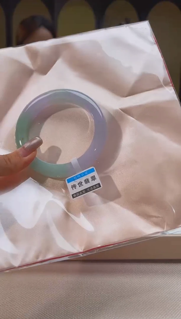 未镶嵌手镯翡翠手镯退货标签需完好-042