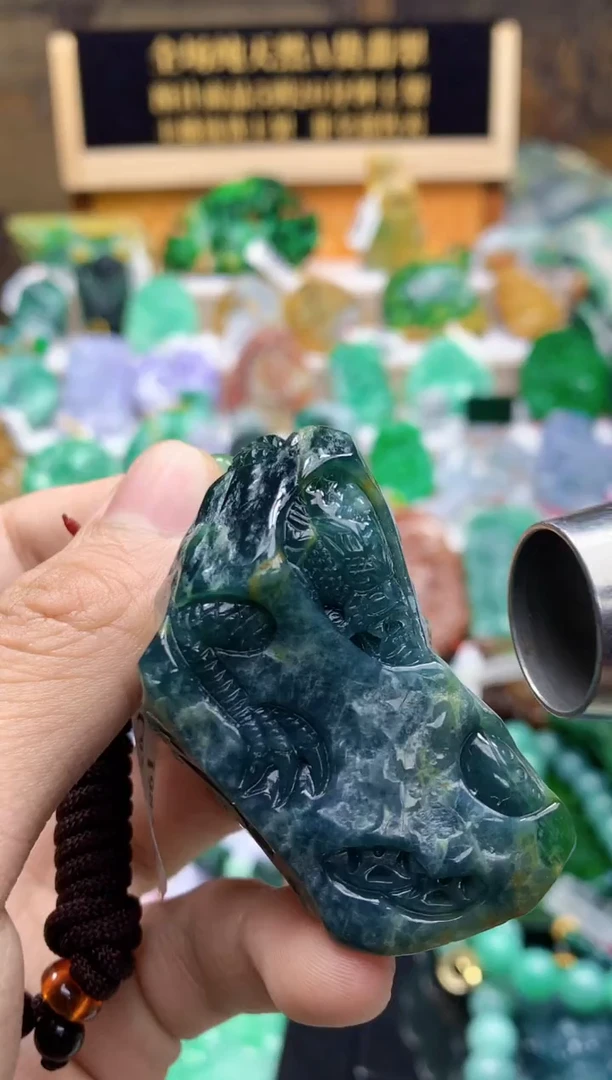 颈饰未镶嵌翡翠天然A货翡翠