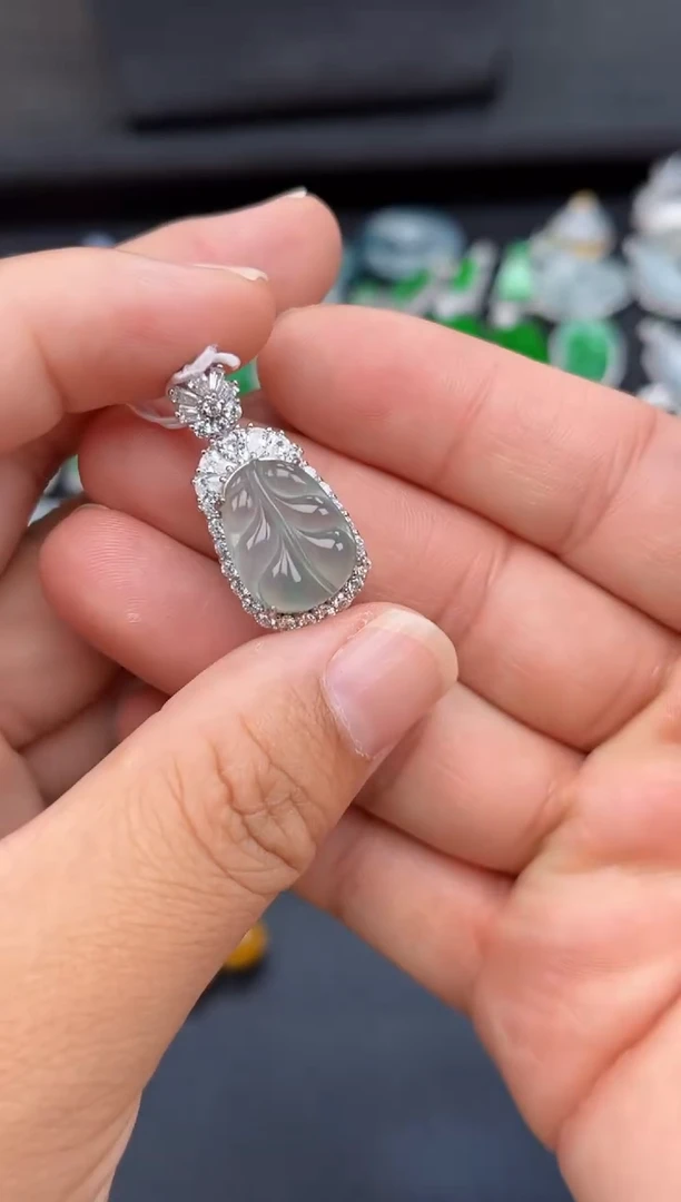 翡翠银S925镶嵌吊坠(不含链)多人
