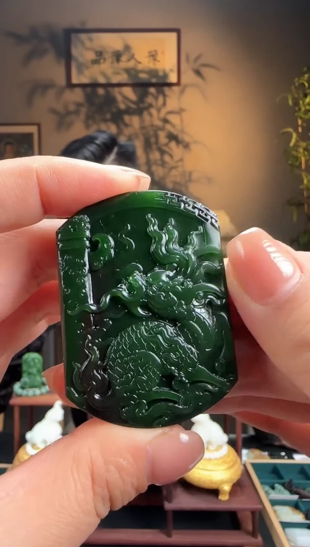 未镶嵌和田玉挂件a5老俄碧麒麟牌