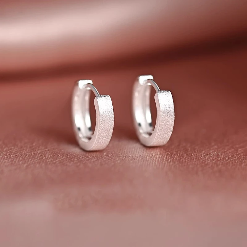 耳钉女磨砂素圈耳环2025新款爆款高级感轻奢耳扣小众