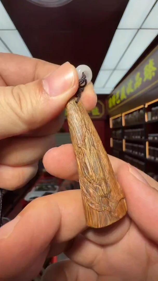 沉香吊坠多样性发一