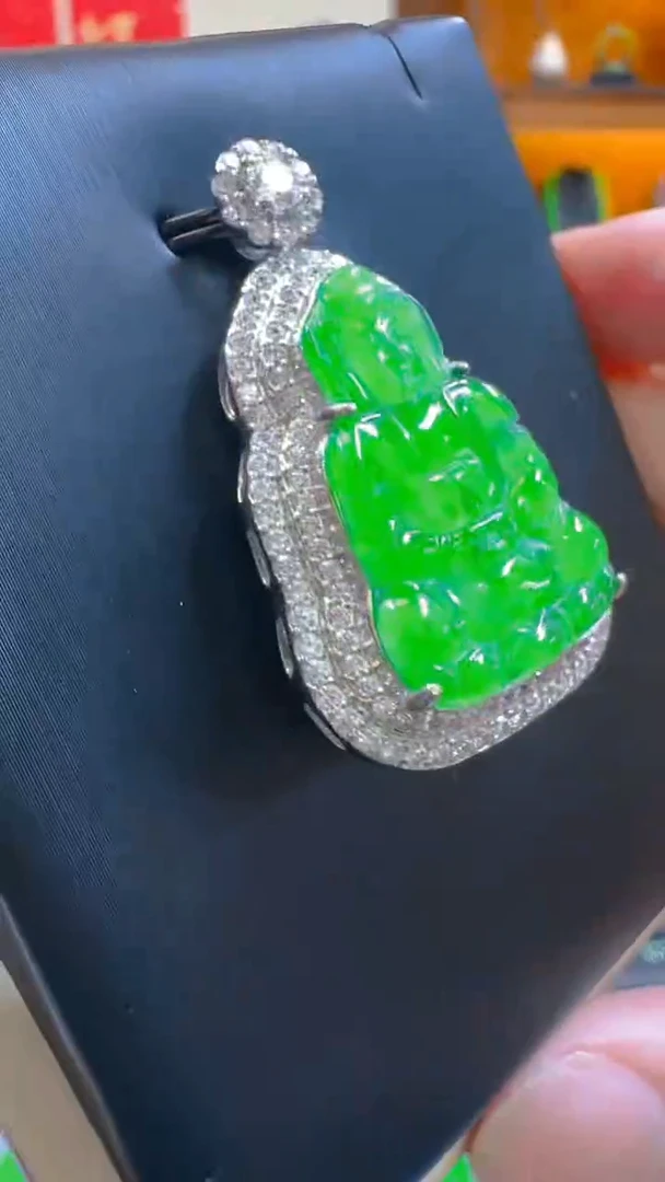 翡翠未镶嵌吊坠(赠链)天然A货翡翠