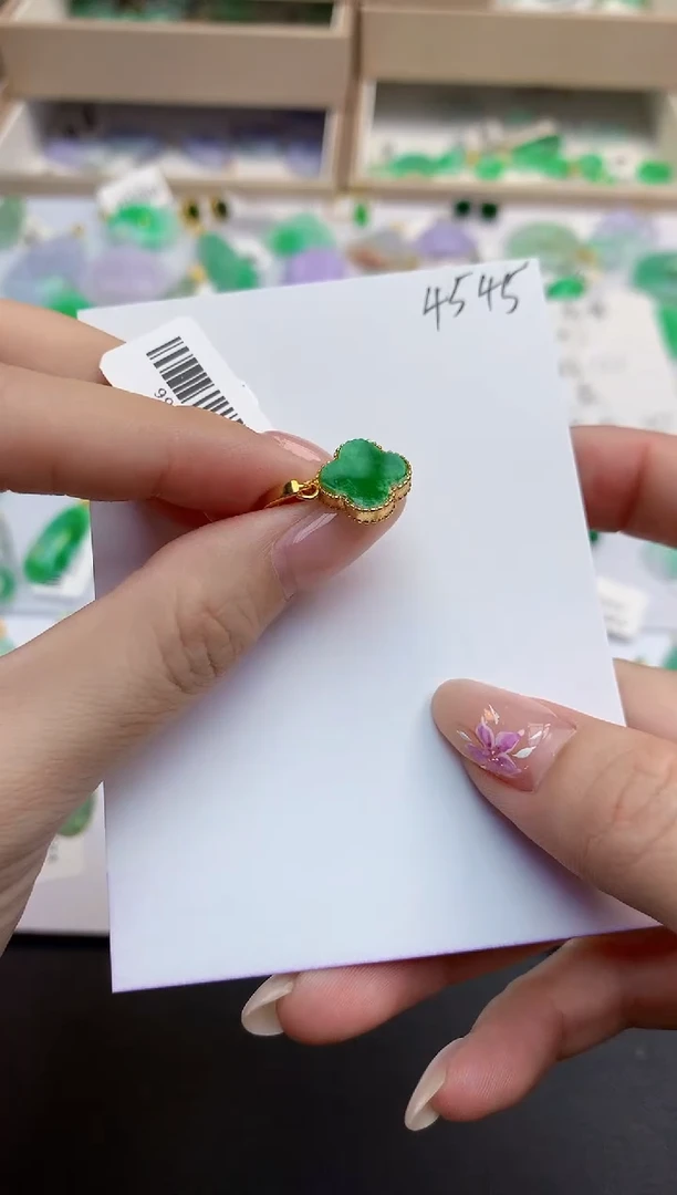 颈饰未镶嵌翡翠天然缅甸A货翡翠