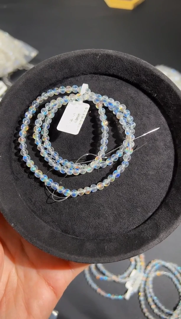 手链未镶嵌长石4.8mm马岛纯净体3圈 默认微瑕