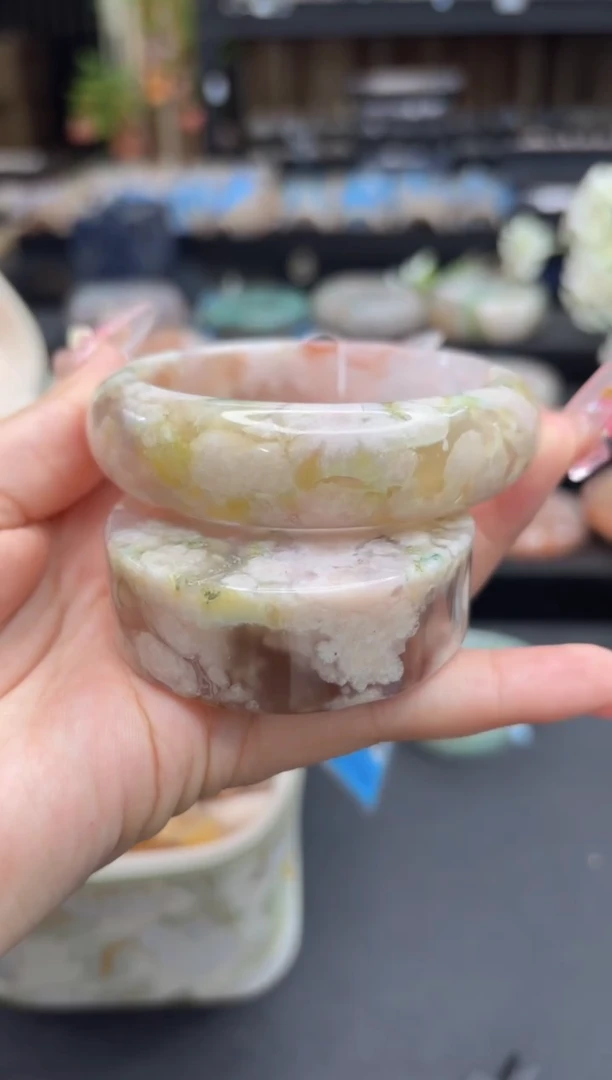 未镶嵌手镯石英质玉148(58圈赠送镯心)