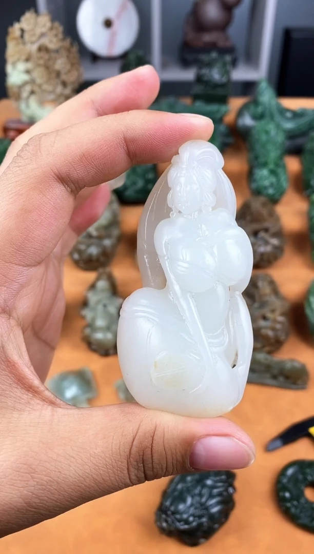 颈饰未镶嵌和田玉1