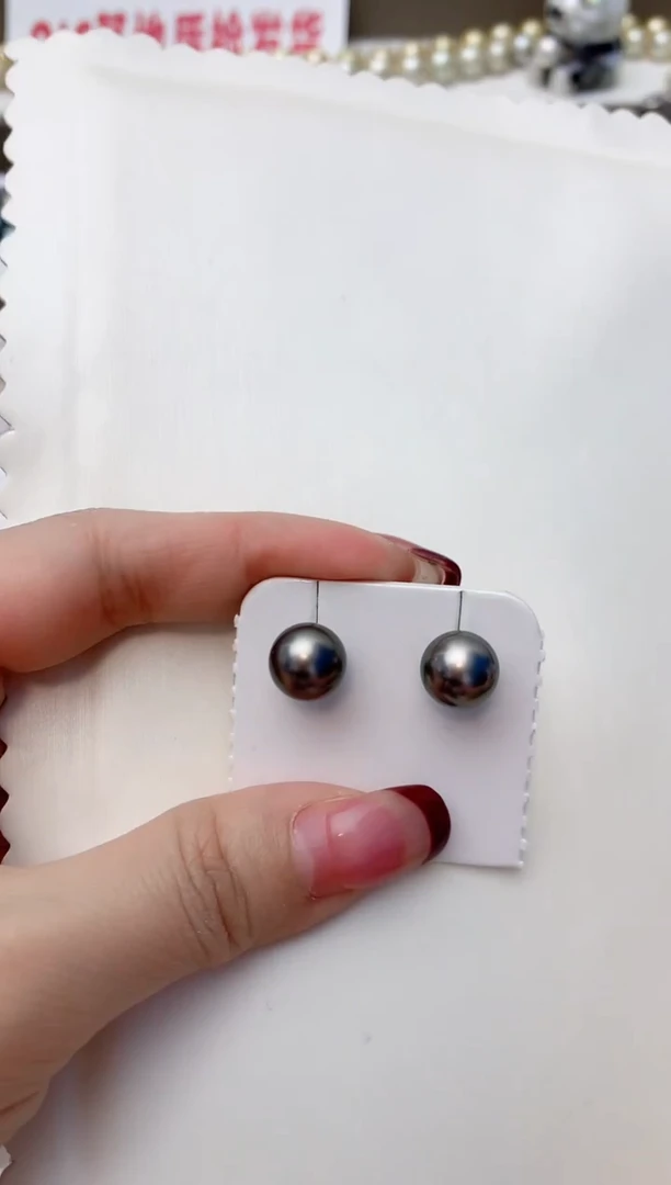 18K金镶嵌耳饰海水珍珠A51