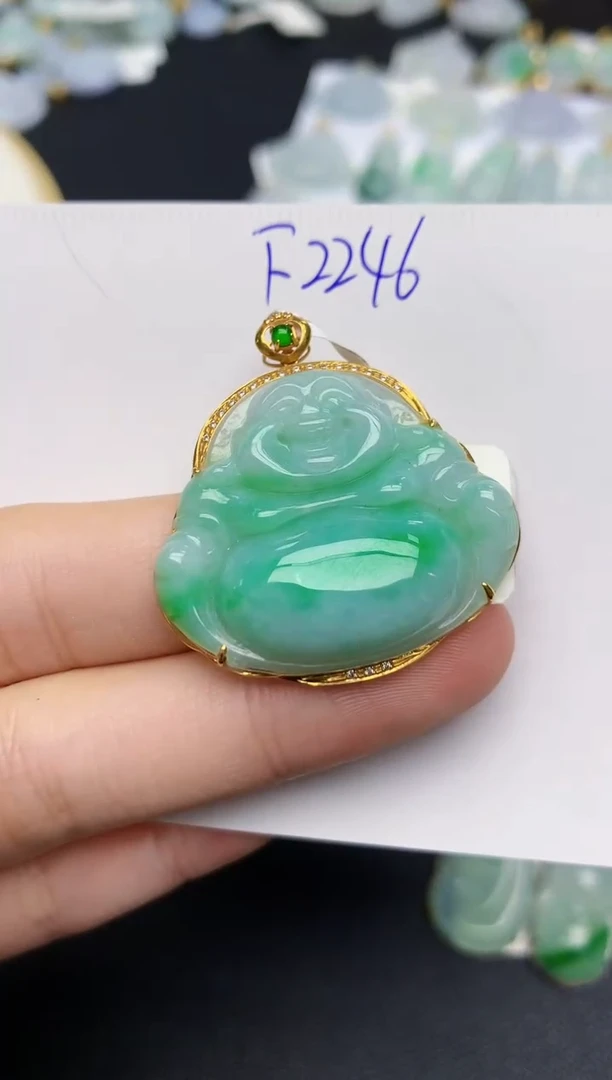 颈饰18K金镶嵌翡翠天然缅甸A货翡翠百元以上9元证书费自理
