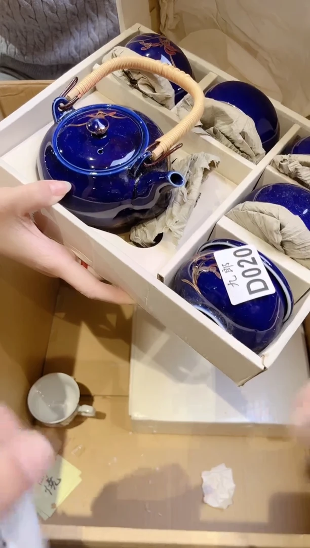 钮***月020钮钴禄七月钮钴禄七月