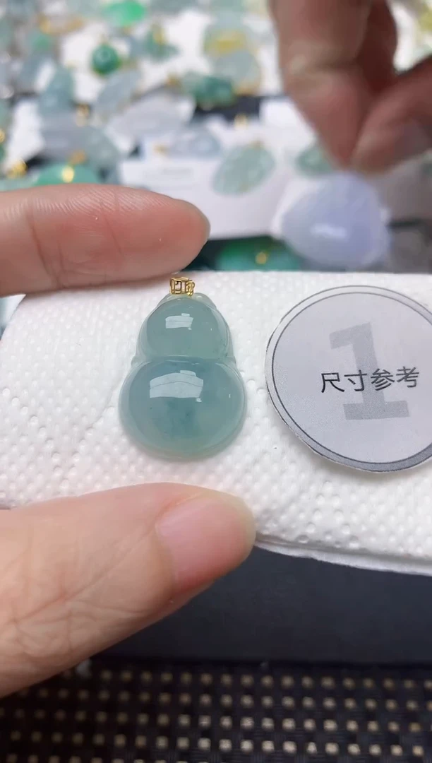 颈饰18K金镶嵌翡翠天然缅甸A货翡翠