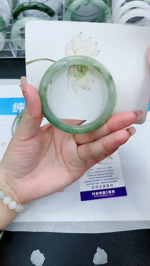 【闪购商品】石英质玉手镯未镶嵌295号/54-55圈