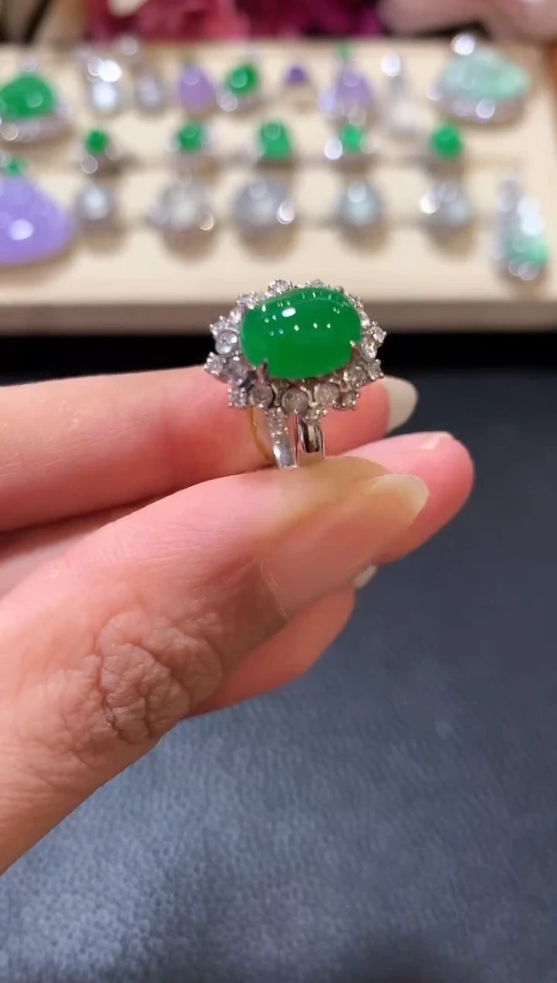 18K金镶嵌戒指翡翠z100