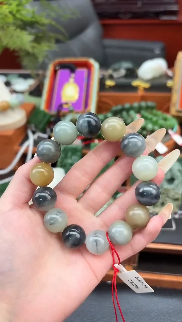 未镶嵌手串和田玉董小姐推荐 多样性发货 拍一发一llss16