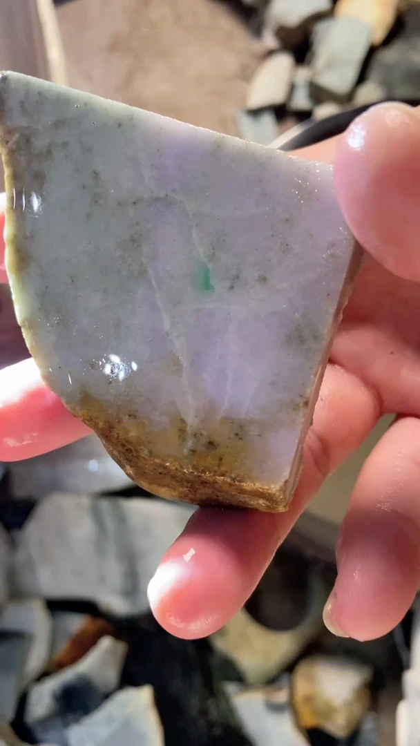 配石翡翠翡翠边角料未加工90