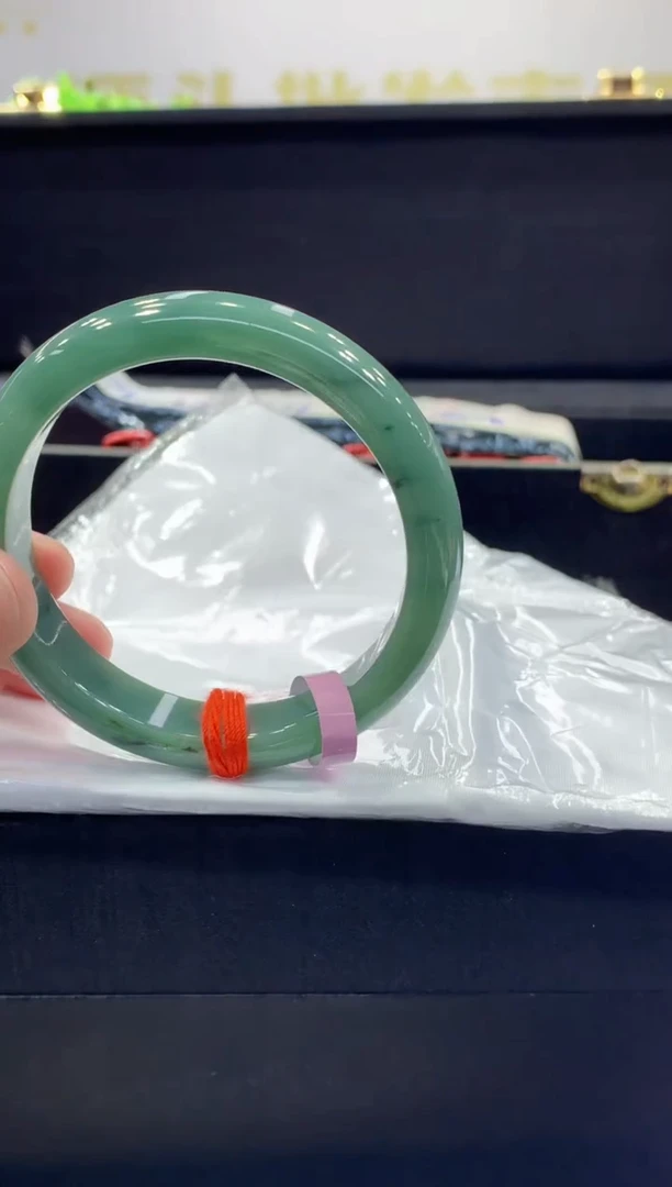 未镶嵌手镯翡翠翡翠手镯