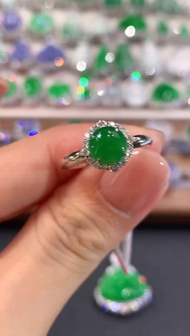 18K金镶嵌戒指翡翠a59