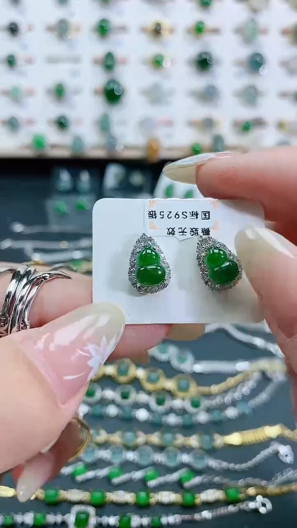 银S925镶嵌翡翠耳饰天然翡翠