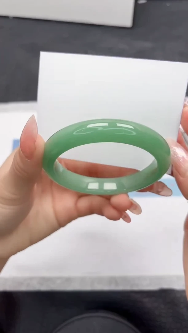 【闪购商品】石英质玉手镯未镶嵌N69-56.9